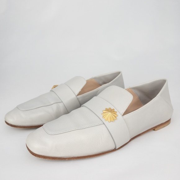 Stuart Weitzman Shoes - STUART WEITZMAN Shoes Size 6.5 B WYLIE Star Flats Cream Leather Loafers